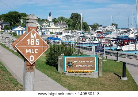 Mackinac Island state park mile post bike trail