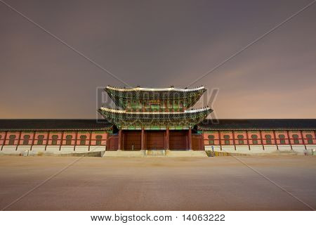Merkintä Gate Gyeongbokgung yö pää