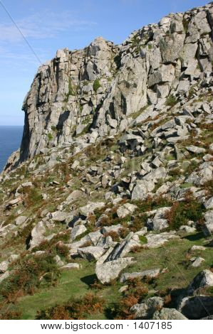 Felsigen Hügel von der Cornwall Coast Path In Penwith