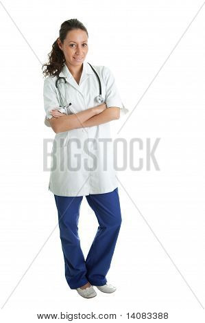 Médico sonriente con estetoscopio