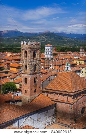 Panorama of Lucca Italia - architecture background