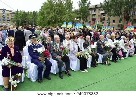 Ukraine, Kiev - 05.9.2016: People Celebrate The Day Of Victory In The Streets Of The City, A Militar