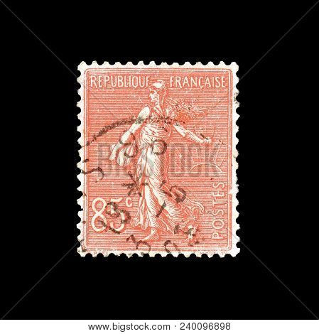 France 1924 : Cancelled Postage Stamp Printed By France, That Shows Sower.