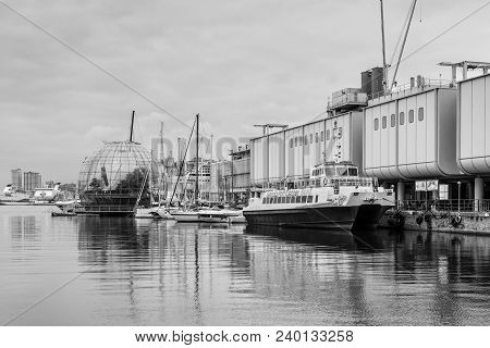 Genoa, Italy - May 14, 2017: The Old Port And The Biosfera Glass Ball, Placed Outside Genova Acquari