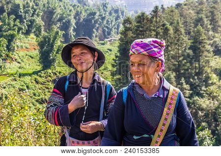 Vietnamese Women From Hmong Ethnic Minority