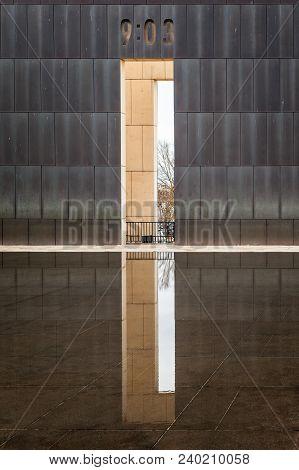 Oklahoma City, Oklahoma / Usa - March 31, 2018: Oklahoma City Bombing Memorial Wall Reflecting In Th