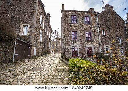Beautiful Streets  In The Dinan