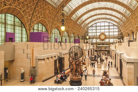 Paris, France - October 2, 2009: Main Hall Of Musee D Orsay, The Largest Collection Of Impressionist