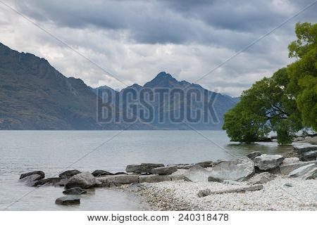 Wakatipu Lake In Queenstown South Island, New Zealand Natural Landscape Background
