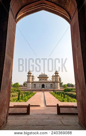 Itmad-ud-daula, Also Know As Baby Taj, Agra, Uttar Pradesh, India