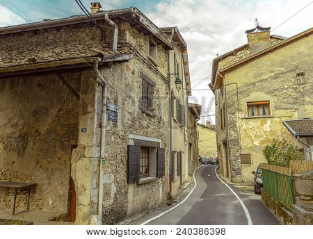 Saint-nazaire-en-royans A Small French Town In The Auvergne-rhône-alpes Region