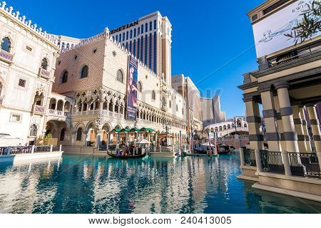 Las Vegas, Us - April 27, 2018: Tourists Visting The Famous Venician Hotel  In Las Vegas As Seen On 