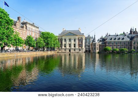 City Center Of Den Haag - Dutch Pairlament, Mauritshuis And With Reflections In Pond, Netherlands