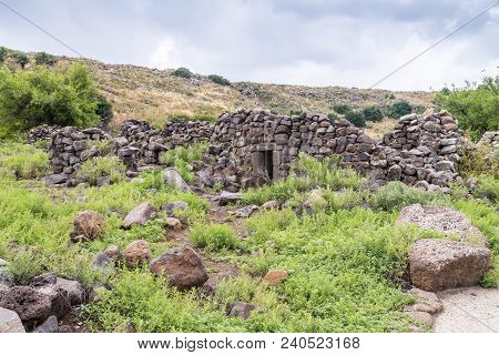 Ruins Of Ancient Jewish Settlement Umm El Kanatir - Mother Arches On The Golan Heights