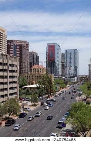 Phoenix, Az, Usa - April 30, 2018: Wells Fargo Bank And Other Financial Institution And Business Alo