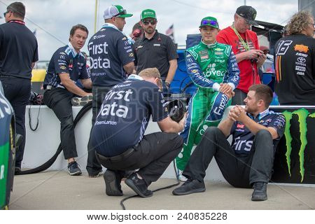 May 11, 2018 - Kansas City, Kansas, USA: Kyle Larson (42) gets ready to qualify for the KC Masterpiece 400 at Kansas Speedway