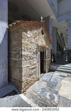Athens, Greece - May 14, 2018: Five Star Electra Metropolis Hotel Built Over A Small Church Near Syn
