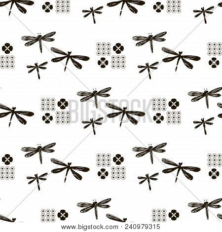Beautiful Japanese Seamless  Pattern With Dragonfiles. Vector Unique Seamless Asian Texture.for Prin