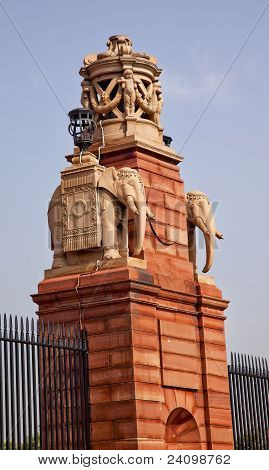 Pedra elefantes Rashtrapati Bhavan portão oficial residência Presidente Nova Delhi India
