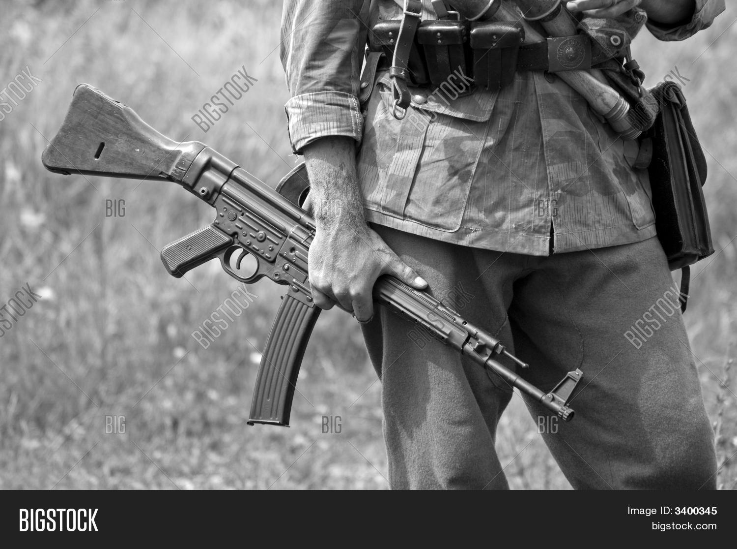 MP43 Submachine Gun Image & Photo | Bigstock