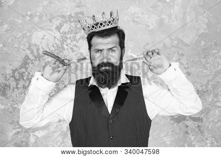 Cut And Shave. Big Barber Boss In Shaving. Big Boss Hold Shaving Razor And Scissors. Bearded Big Bos