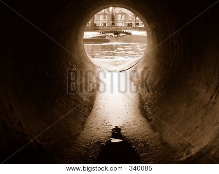 Westburn Park tunel