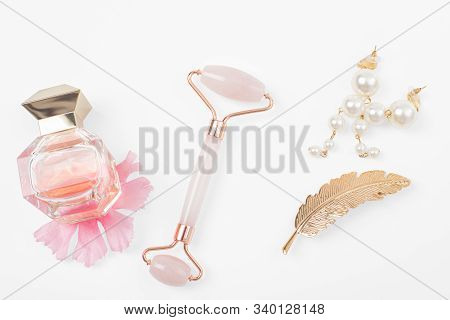 Jade Roller. Jade Face Roller For Beauty Facial Massage Therapy
