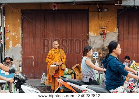 Meklong Market (talat Rom Hup) On Railway Track