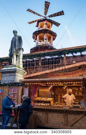 Manchester, United Kingdom - November 29, 2019: Christmas Markets In Albert Square Near The Town Hal