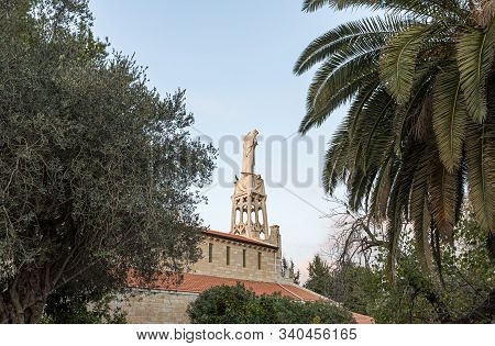 Jerusalem, Israel, December 07, 2019 : The Statue Our Lady Of La Vang With A Baby In Her Arms In The