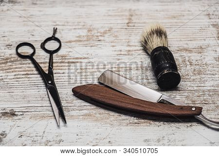 Vintage Barber Tools Dangerous Razor Hairdressing Scissors Old Manual Clipper Comb Shaving Brush