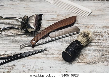 Vintage Barber Tools Dangerous Razor Hairdressing Scissors Old Manual Clipper Comb Shaving Brush