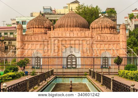 View At The Qila Mosque In Lalbagh Fort - Dhaka, Bangladesh