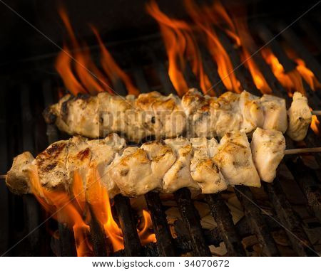Hähnchen-Spieß auf Grill