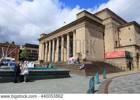 Sheffield, Uk - July 10, 2016: People Visit The City Hall (event And Concert Venue) Sheffield, Yorks