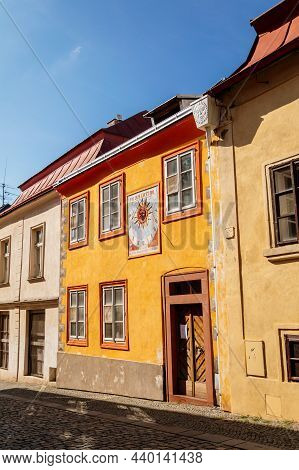 Kolin, Central Bohemia, Czech Republic, 10 July 2021: Narrow Picturesque Street With Colorful Renais