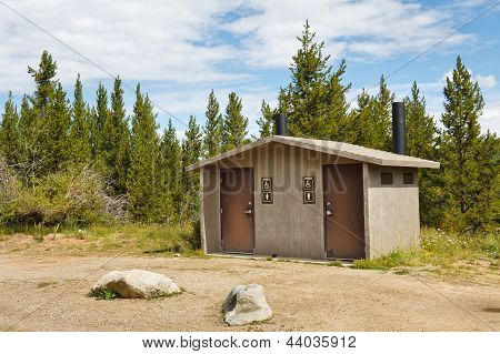 Öffentliche Toilette