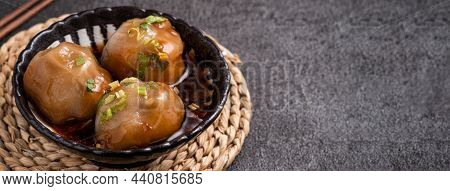 Bawan (ba Wan), Taiwanese Meatball Delicious Street Food.