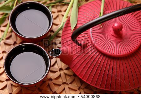 Traditional Japanese teapot and cups