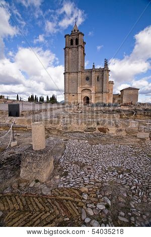 View of the archaeological site and Abbey church