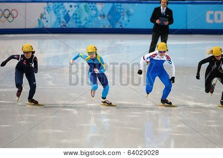 Ladies' 1000 M Heats Short Track Heats