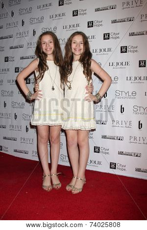 LOS ANGELES - OCT 15:  Bianca D'Ambrosio, Chiara D'Ambrosio at the Sue Wong 