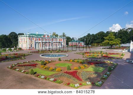 Kadriorg Palace