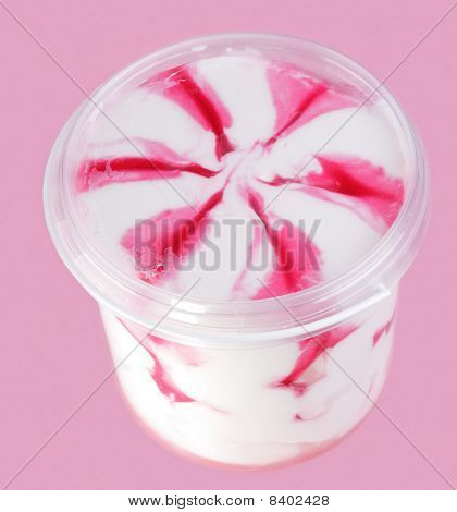 Gryde med is på Pink