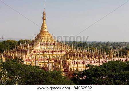 Thambuddhei Paya - Buddhist temple in Monywa Myanmar