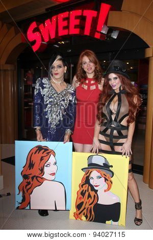 LOS ANGELES - JUN 4:  Sham Ibrahim, Maitland Ward, Phoebe Price at the Celebrity Selfies Art Show by Sham Ibrahim at the Sweet! Hollywood on June 4, 2015 in Los Angeles, CA