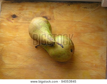 Sunny Ripe Pears