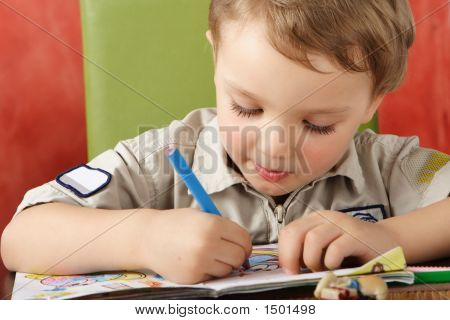 Trzyletni chłopiec kaukaski.