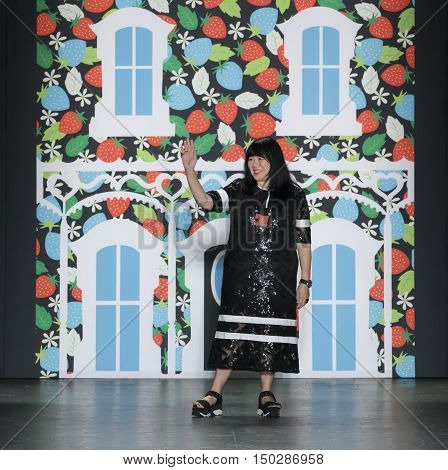 Anna Sui - Spring 2017 Collection