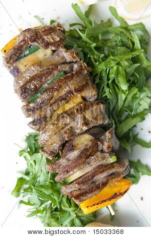 salata tabak Kebabı
